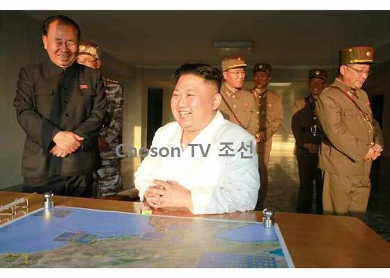 Triều Tiên tung ảnh thử tên lửa đạn đạo sáng 29.5 