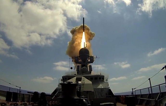 Chiến hạm Nga bắn tên lửa chống khủng bố IS