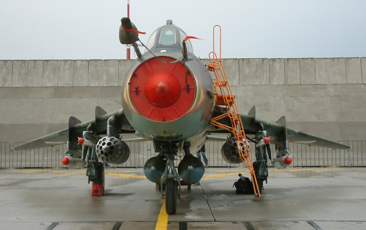 Máy bay Su-22