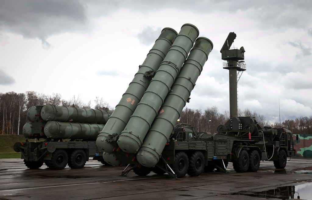 Tên lửa S-400 của Nga