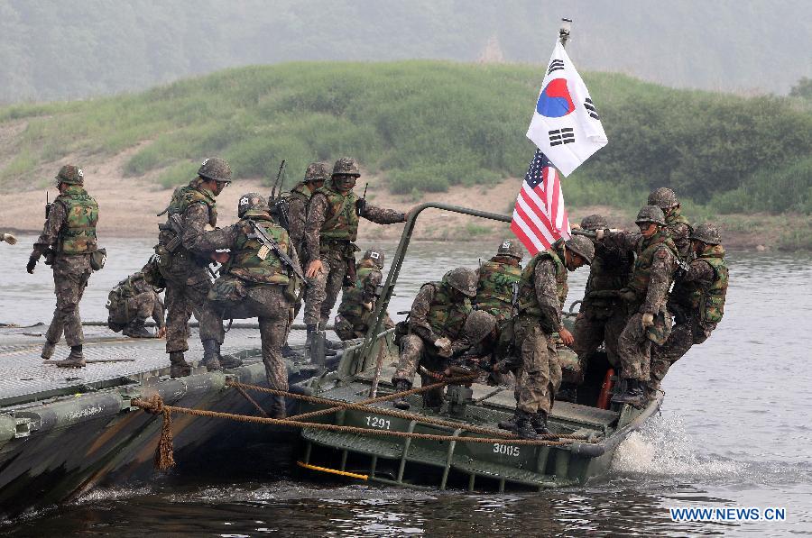 Quân đội Mỹ và Hàn Quốc
