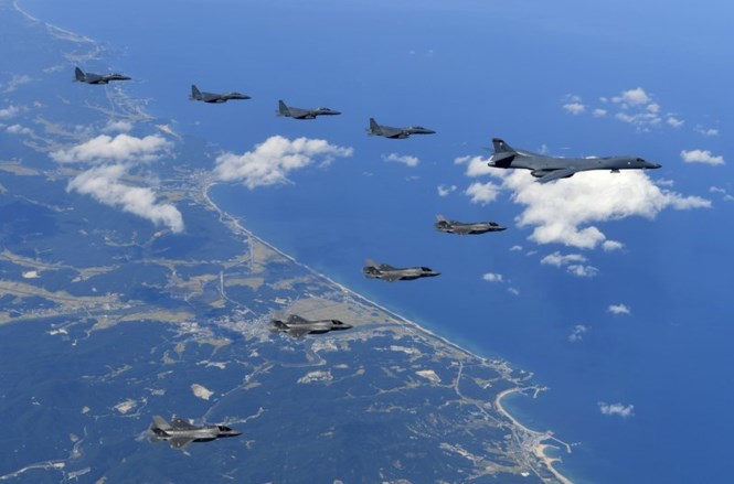 Không quân Mỹ - Hàn phô diễn sức mạnh trên bầu trờ