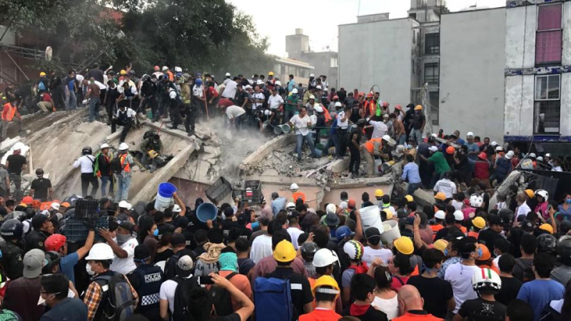 Một tòa nhà bị sập hoàn toàn ở thủ đô Mexico City