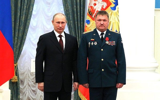 Tướng Valery Asapov và Tổng thống Putin