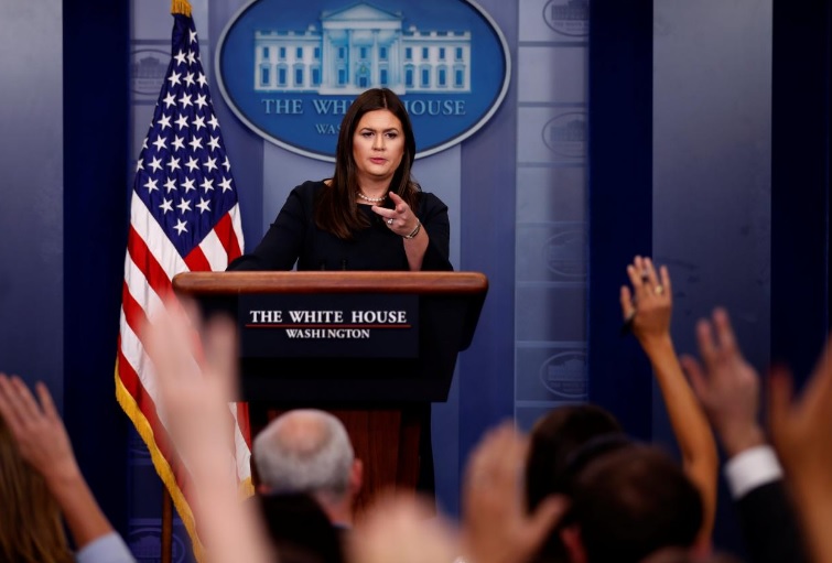 Nữ phát ngôn viên Nhà Trắng Sarah Sanders