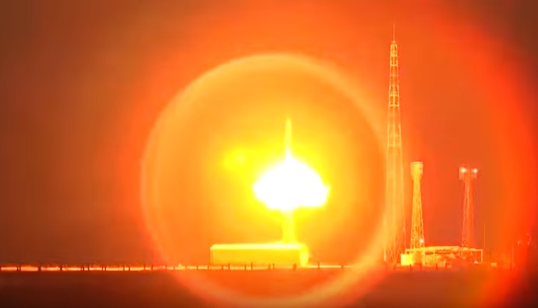 Tên lửa đạn đạo chiến lược của Nga rời bệ phóng