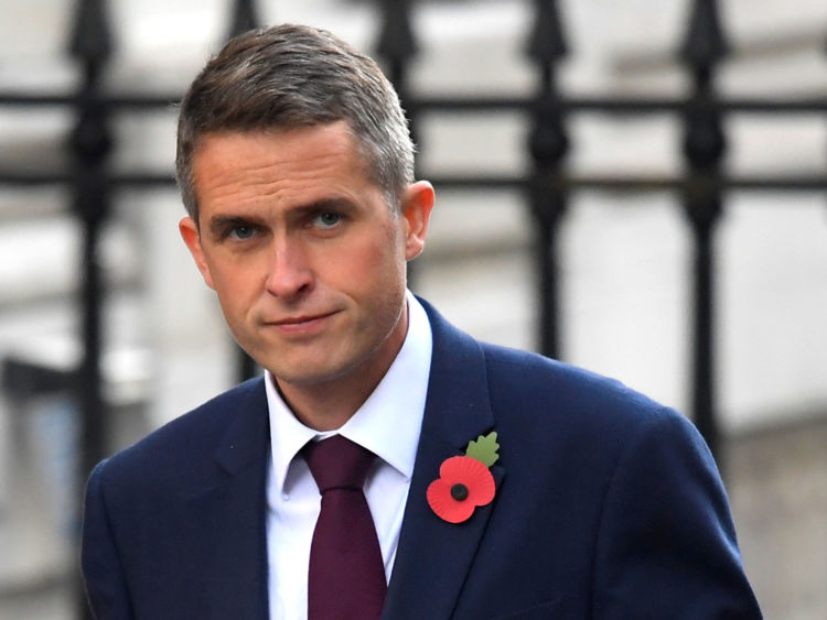 Ông Gavin Williamson