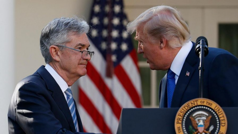 Ông Jerome Powell và ông Trump