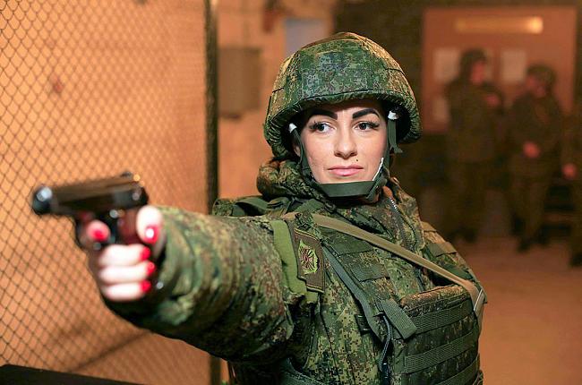 650x430_bonus-0803-russian-army-women3