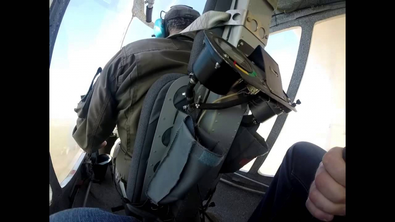 Bên trong một chiếc máy bay X-32 Bekas