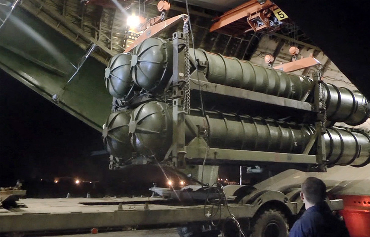 Tên lửa S-300 được Nga chuyển đến Syria