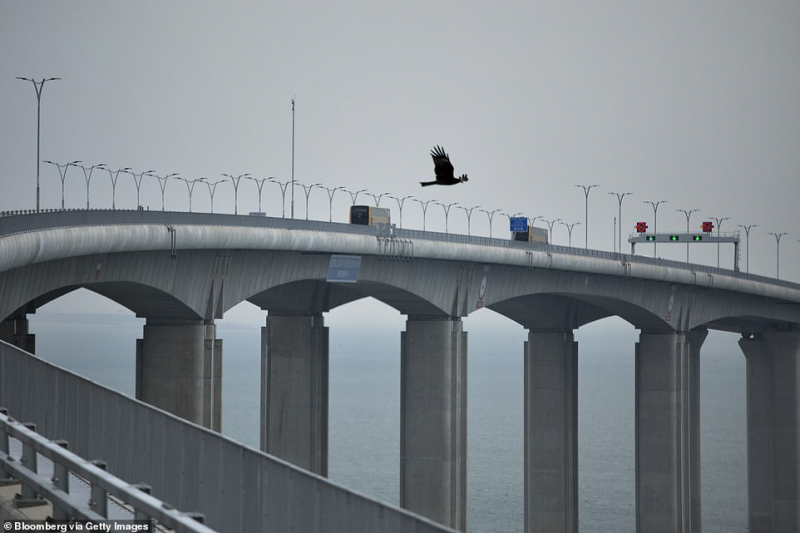 Cầu vượt biển dài nhất thế giới2