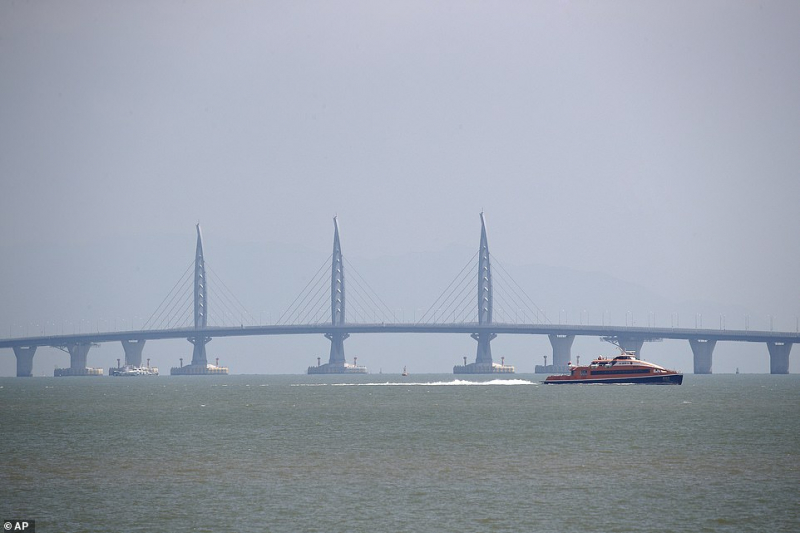 Cầu vượt biển dài nhất thế giới3