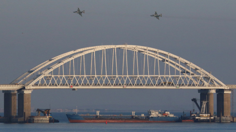 Nga đã phong tỏa cửa biển Azov