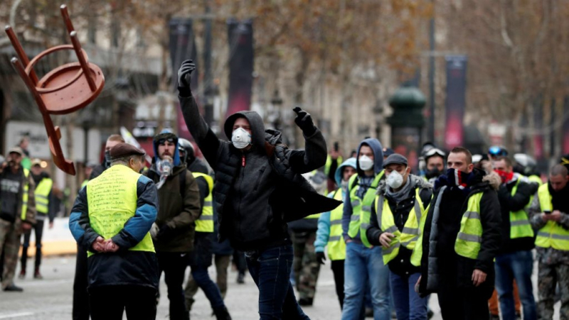 24112018_yellow_vest