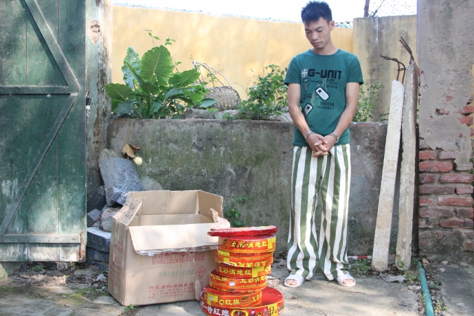 ĐT Hoàng Đức Quốc cùng tang vật