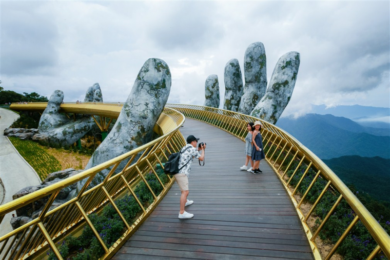 Cầu Vàng Sun world ba na hills (26)