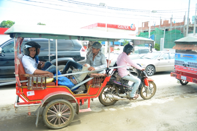 Nhiều du khách đến Campuchia lựa chọn phương tiện 