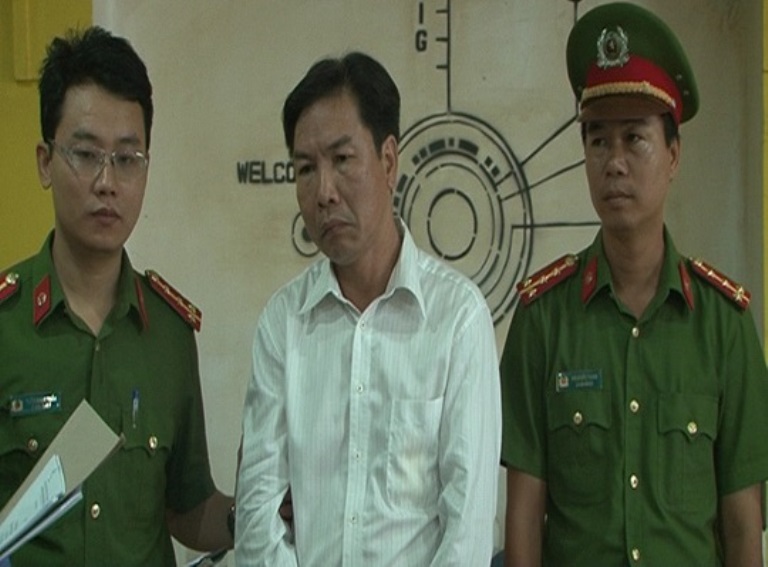 Bat- nguyen- Giam- doc- Trung- tam- Tu- van- dau- 