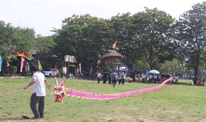 Gac- lai- muon- phien- bay- cao- cung- dieu- Hue- 