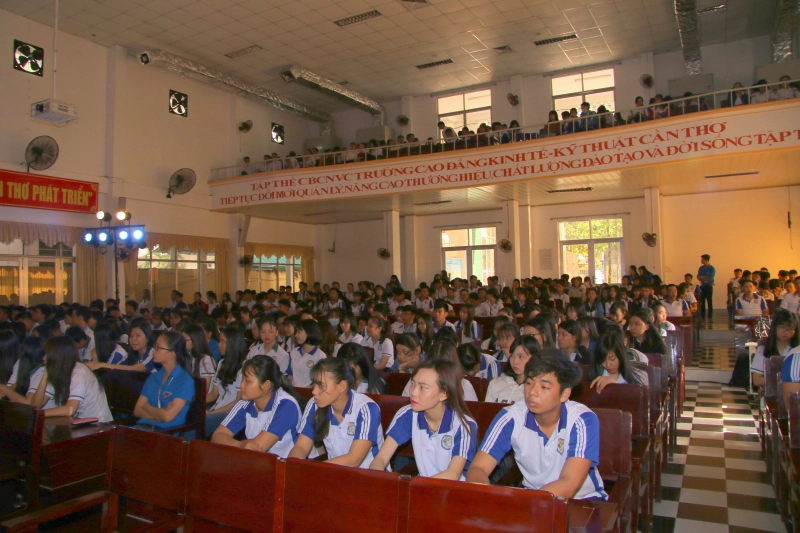hơn 500 em đang là HSSV theo học tại một số Trường