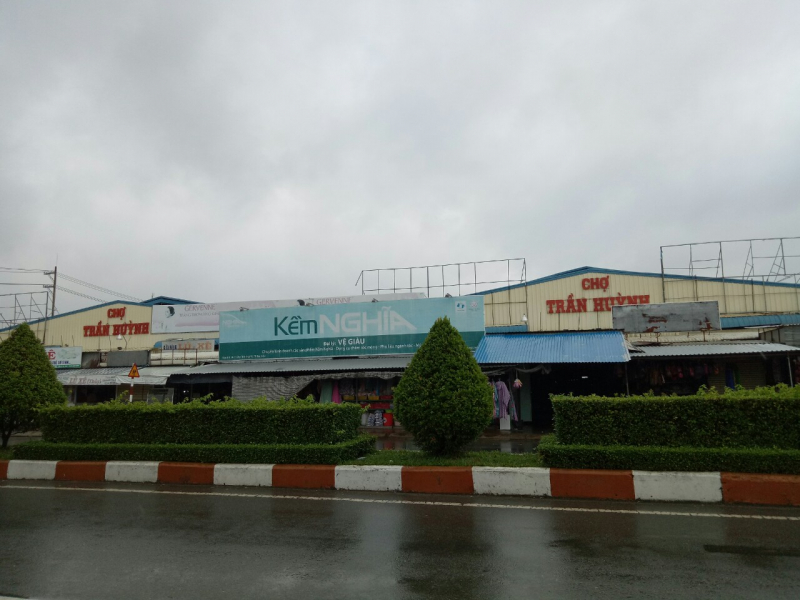 chợ Trần Huỳnh