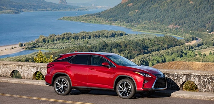 2016-lexus-rx450h-0000