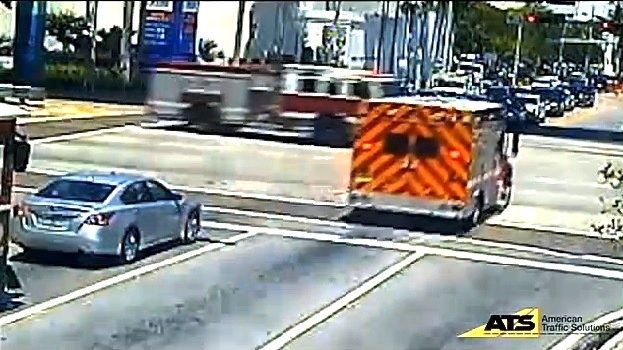 FL-Miami-collision-between-fire-engine-and-ambulan