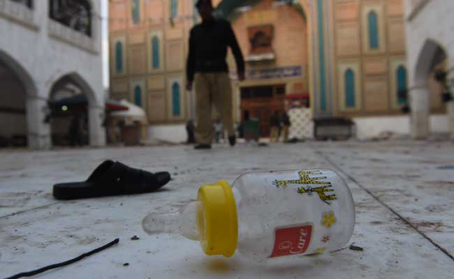 pakistan-shrine-blast_650x400_41487320932