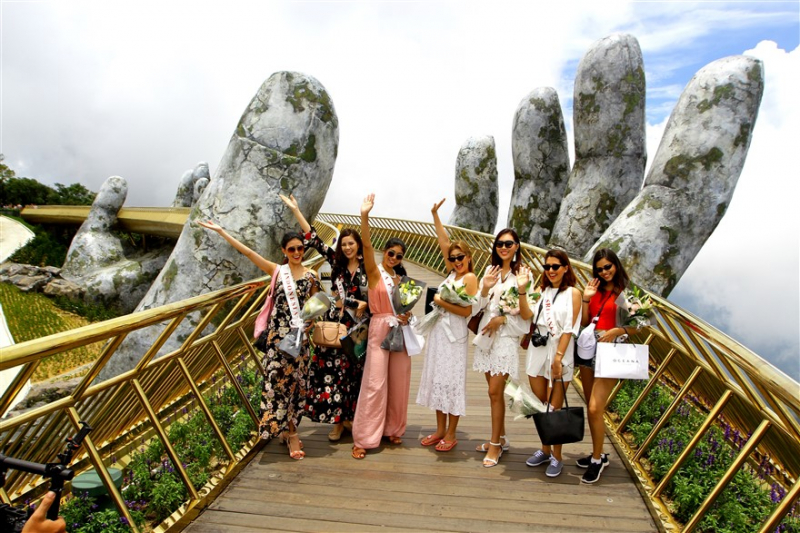 anh 1- Cầu Vàng- Sun World Ba Na Hills