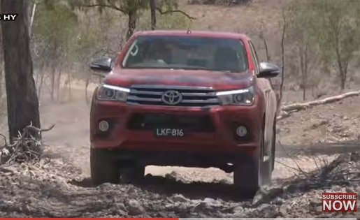 xe-Hilux-2016