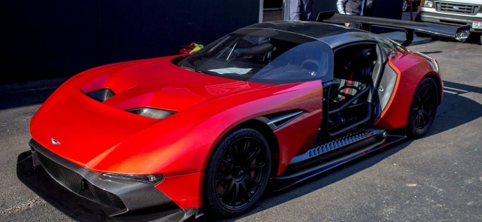 Aston-Martin-Vulcan-1