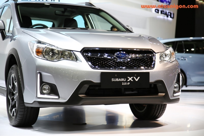 Subaru ra mắt mẫu Crossover cỡ nhỏ XV 2016 (2)