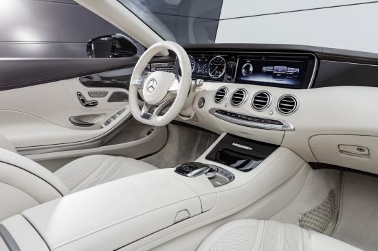 2017-Mercedes-AMG-S65-Cabrio-16