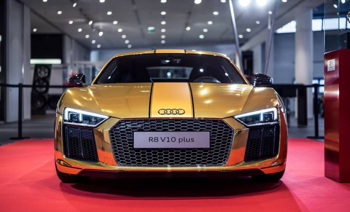 Audi-R8-V10-Plus-3