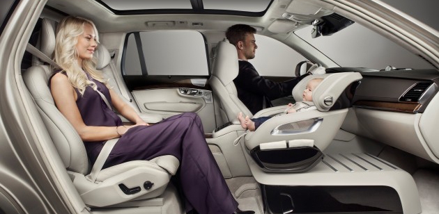 x3giaothong_volvo_excellence_child_safety_seat