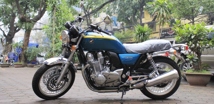 xegiaothong_Honda_CB1100_phien_ban_dac_biet_mau_xa