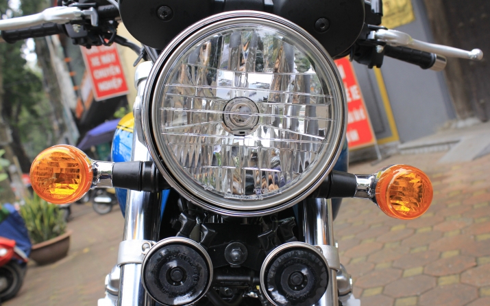 xegiaothong_Honda_CB1100_phien_ban_dac_biet_mau_xa