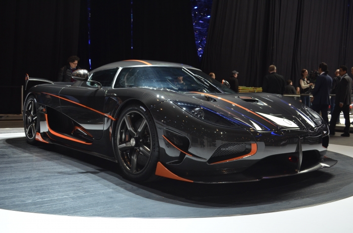 xegiathong_Koenigsegg_Agera_RS_giao_ban_5_trieu_us