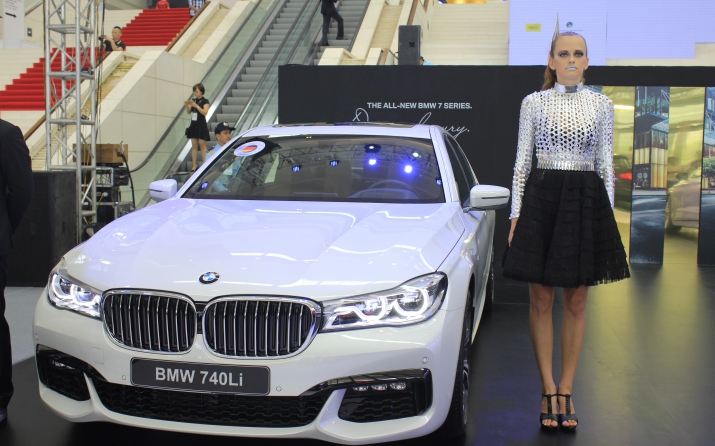 Xegiaothong_trien_lam_BMW2016 (13)