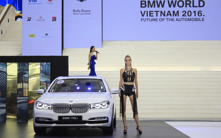 Xegiaothong_trien_lam_BMW2016 (7)