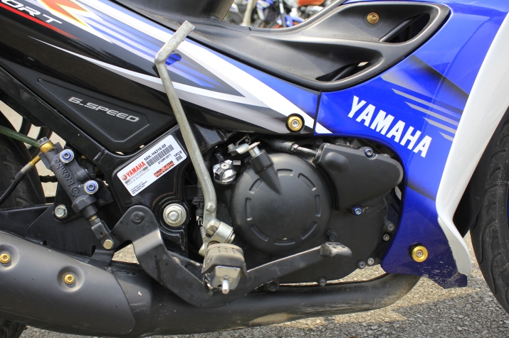 Xegiaothong_xe_no_yamaha_125ZR_gia_200_trieu_dong 