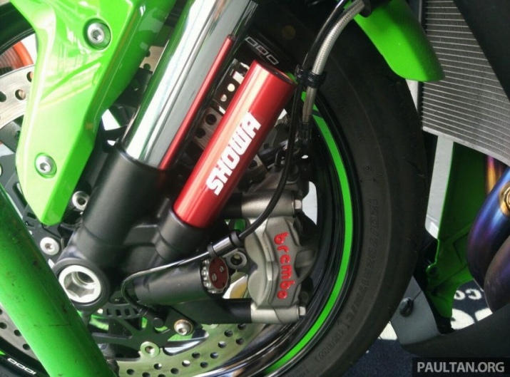 Xegiaothong_Kawasaki_ZX_10R_2016_malaysia_co_gia_b