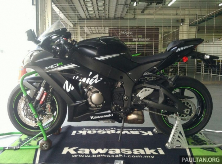 Xegiaothong_Kawasaki_ZX_10R_2016_malaysia_co_gia_b