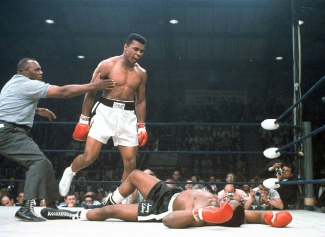 160602-muhammad-ali-sonny-liston-yh-0324p-d9233f37