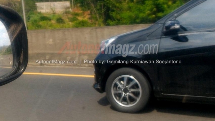 Toyota-Calya-Spyshots-03-850x478