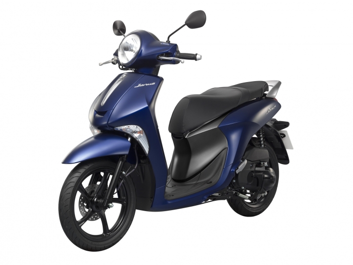 Xegiaothong_yamaha_tung_xe_tay-ga_nhai_piaggio (4)