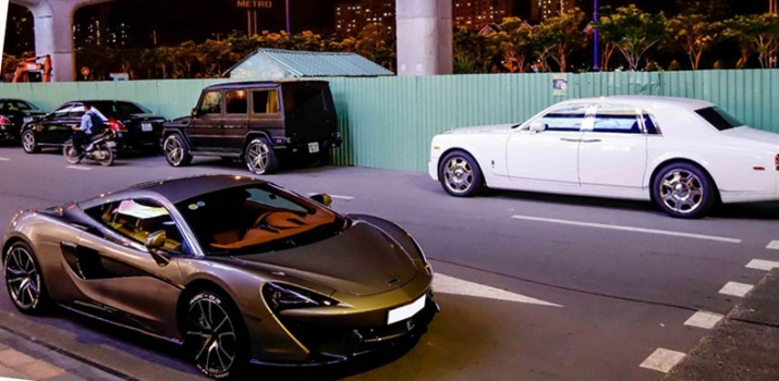 Xegiaothong_cuong_do_la_lai_sieu_xe_mclaren_570S (