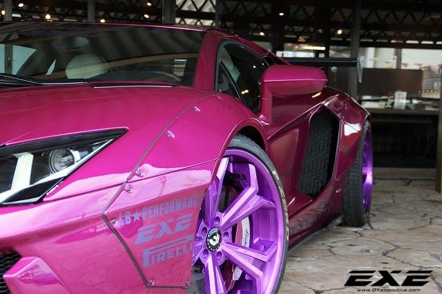 Xegiaothong_Lamborghini_Aventador_do_mau_tim (1)