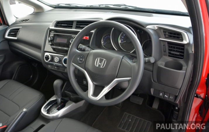 Honda-Jazz-X-13-850x538